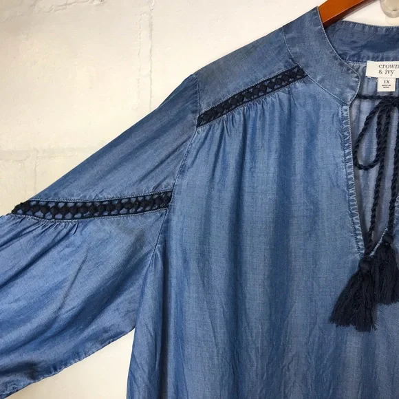 Crown & Ivy Women's 1X Blue Chambray Denim Dress - Picture 7 of 8